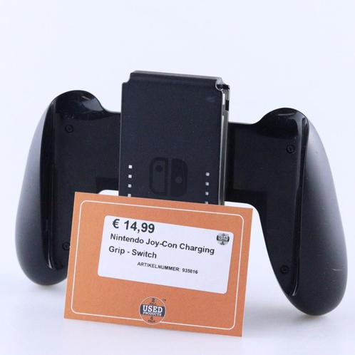 Nintendo Joy-Con Charging Grip - Switch, Spelcomputers en Games, Spelcomputers | Nintendo Switch, Zo goed als nieuw