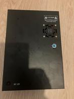 Voeding 12v gestabiliseerd, Hobby en Vrije tijd, Elektronica-componenten, Ophalen of Verzenden, Zo goed als nieuw