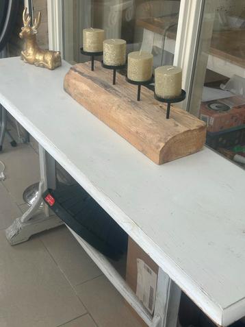 Gratis Side Table beschikbaar voor biedingen