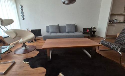 massief notenhouten salontafel en bijzettafel/ RVS poten, Huis en Inrichting, Tafels | Salontafels, Zo goed als nieuw, Minder dan 50 cm