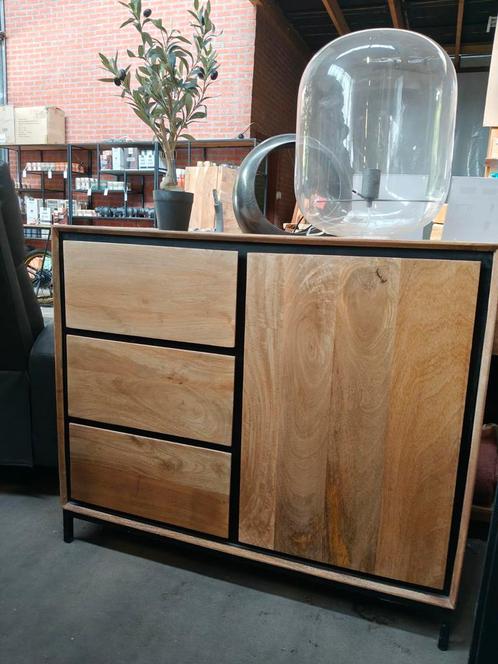 Kabinet richwood (outlet), Huis en Inrichting, Woonaccessoires | Overige, Nieuw, Ophalen