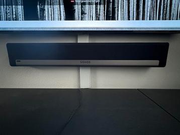 Sonos Playbar met muurbeugel beschikbaar voor biedingen