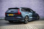 Volvo V60 2.0 T6 Plug-in hybrid AWD Plus Dark | Panoramadak, Auto's, Automaat, 12 maanden, Stof, Euro 6