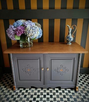 Compact dressoir, tv meubel, kast beschikbaar voor biedingen