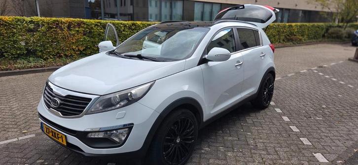 Kia Sportage Keyless entree en panoramadak, Auto's, Kia, Particulier, Sportage, Achteruitrijcamera, Adaptieve lichten, Airbags
