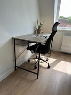 JYSK bureau VANDBORG + bureaustoel BILLUM – nette set, licht, Ophalen, Zo goed als nieuw, Bureau