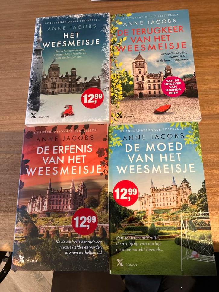 Anne Jacobs Weesmeisje serie - 4 boeken, Boeken, Romans, Nieuw, Nederland, Ophalen of Verzenden