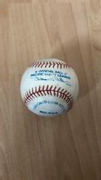 Gevangen wedstrijdbal Edmonton Canada 1990, Sport en Fitness, Honkbal en Softbal, Ophalen of Verzenden, Gebruikt, Bal