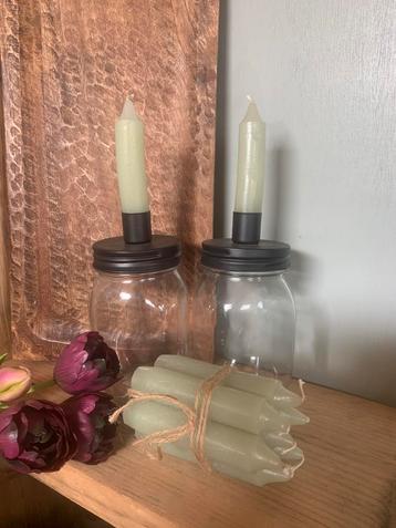 2 kandelaars beschikbaar voor biedingen