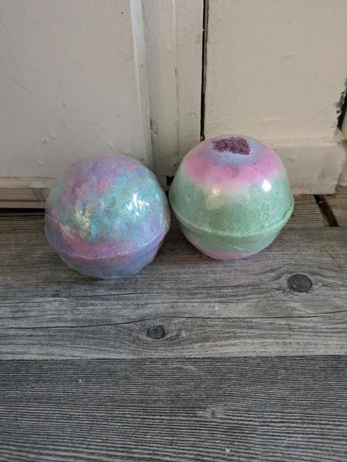 2 Nieuwe Bad Bruisballen, Sieraden, Tassen en Uiterlijk, Uiterlijk | Lichaamsverzorging, Nieuw, Bad & Douche, Ophalen of Verzenden