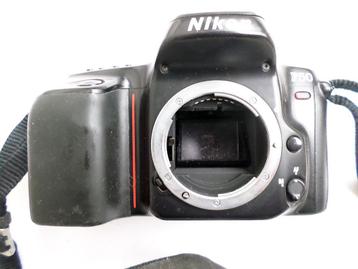Nikon F50 body analoog (znd.lens) 35mm rolfilm fotocamera t0 beschikbaar voor biedingen
