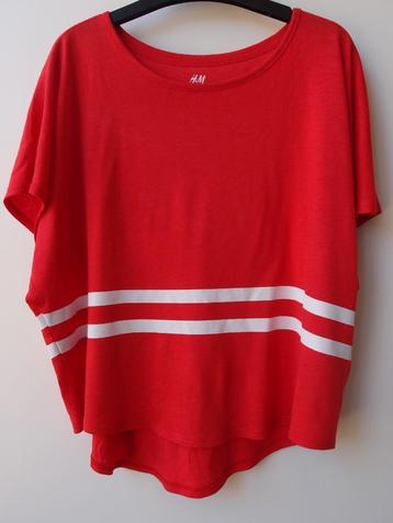 Mooie sportieve afgeronde meisjes H&M top maat 134 / 140 beschikbaar voor biedingen