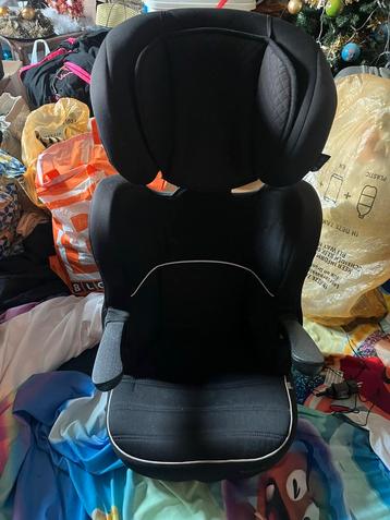 Autostoel - Veilig en Comfortabel beschikbaar voor biedingen