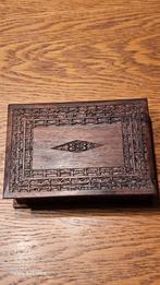 Antiek Indonesisch Houten Doosje Handgesneden, Ophalen of Verzenden