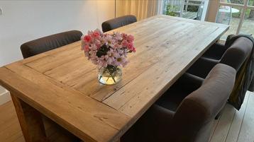 Massieve grote eettafel (240, teak) beschikbaar voor biedingen