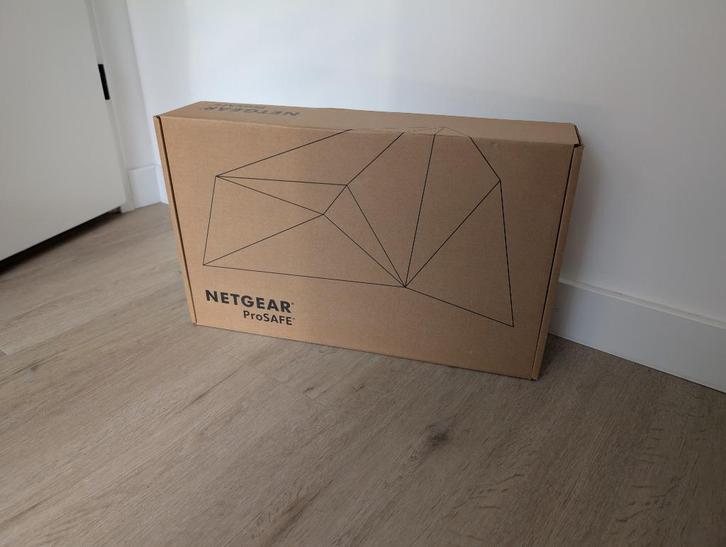 NETGEAR ProSafe Switch, Computers en Software, Netwerk switches, Nieuw, Ophalen