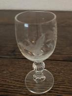 Likeurglas met ingegraveerd jachttafereel, Ophalen of Verzenden, Gebruikt, Overige typen