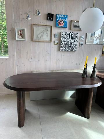 Eetkamer tafel  Ellips walnoot beschikbaar voor biedingen