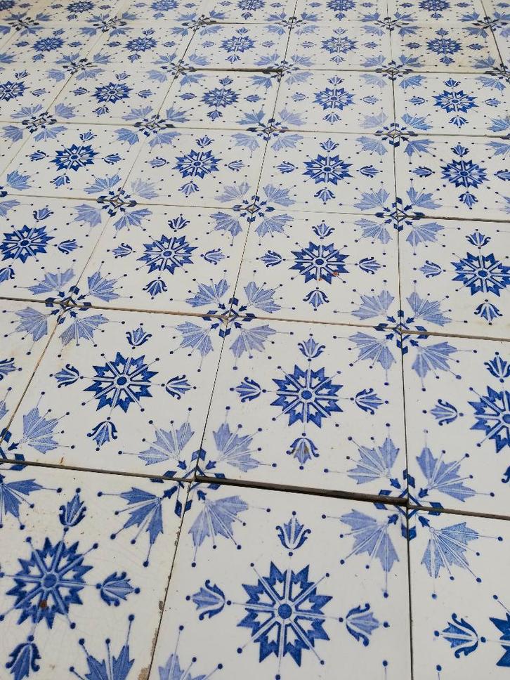 147 antieke wandtegels blauw-wit, 12.2x12.2cm, 2,2 m2, Antiek en Kunst, Antiek | Wandborden en Tegels, Ophalen