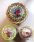 Bonbon mandje schaaltje doosje vlechtwerk Spanje sierraden, Antiek en Kunst, Antiek | Keramiek en Aardewerk, Ophalen of Verzenden
