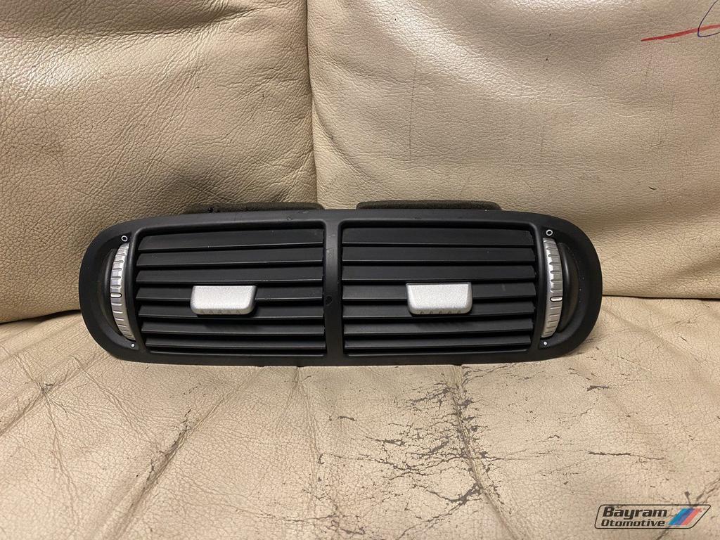 Porsche Cayenne luchtroooster midden dashboardkastje mk1, Auto-onderdelen, Dashboard en Schakelaars, Gebruikt, -, -, Porsche