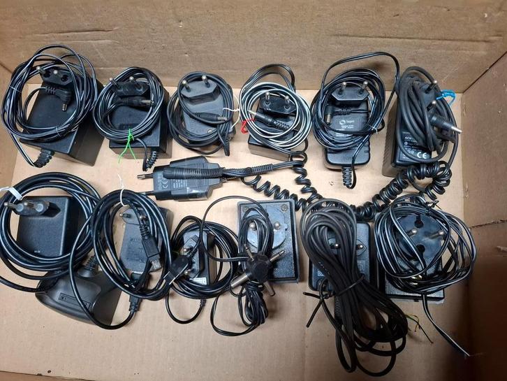 13 Snoeradapters /Stekkervoedingen div spanningen zie lijst, Hobby en Vrije tijd, Elektronica-componenten, Zo goed als nieuw, Ophalen of Verzenden
