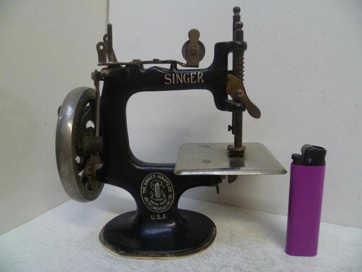 Antiek Kinder Singer Naaimachientje Type 20 , Bieden, Antiek en Kunst, Antiek | Naaimachines, Ophalen of Verzenden