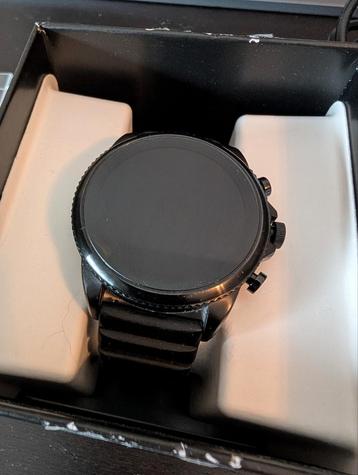 Fossil Gen 6 Smartwatch met extra's beschikbaar voor biedingen