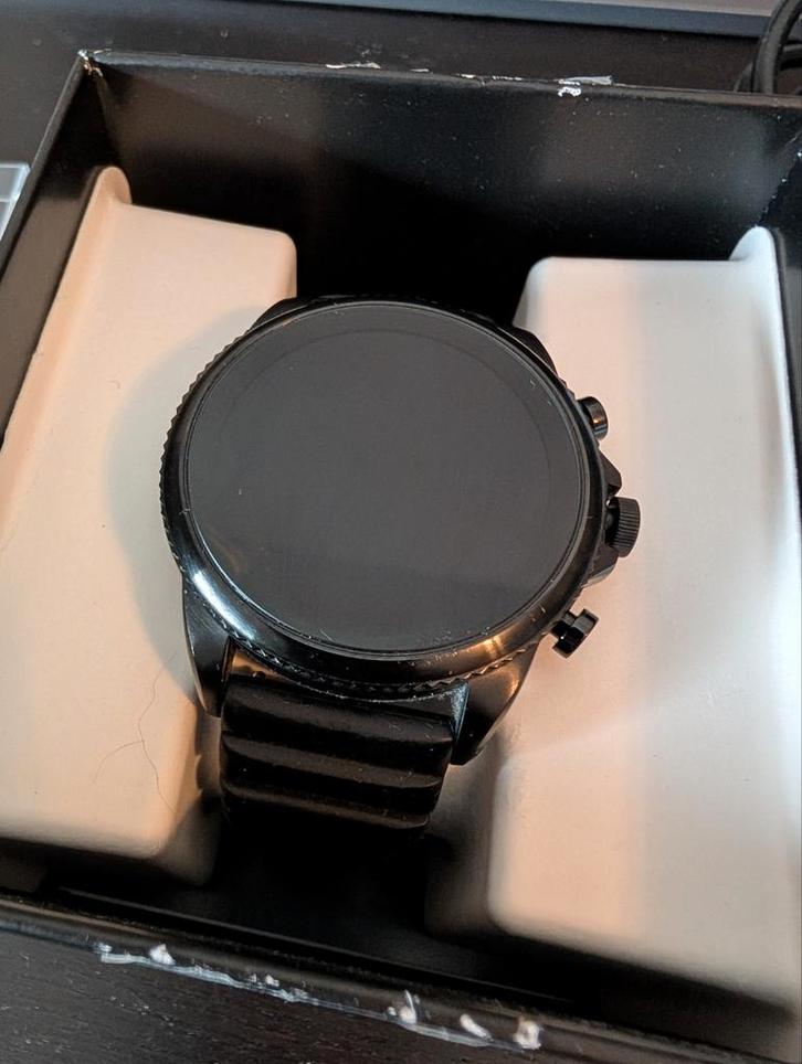 Fossil Gen 6 Smartwatch met extra's, Sieraden, Tassen en Uiterlijk, Smartwatches, Zo goed als nieuw, Android, Zwart, Afstand, Calorieverbanding