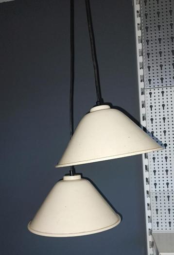 2 Identieke oude vintage keukenlampjes /schoenmaker lampjes beschikbaar voor biedingen