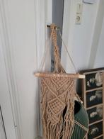Nieuwe macramé plantenhanger met macramé werk erachter, Huis en Inrichting, Kamerplanten, Ophalen of Verzenden, Overige soorten