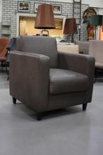 Leuke fauteuil bruin leatherlook skai (showroommodel), Gebruikt, Leer, 50 tot 75 cm, Ophalen