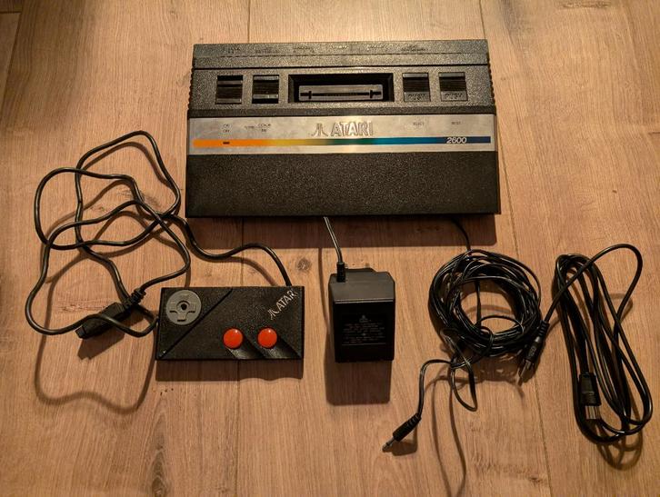 Atari 2600 jr. junior console, Spelcomputers en Games, Games | Atari, Gebruikt, Atari 2600, Avontuur en Actie, 1 speler, Vanaf 3 jaar