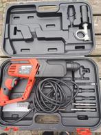 Boorhamer Black and Decker, Doe-het-zelf en Verbouw, Gereedschap | Boormachines, 600 watt of meer, Variabele snelheid, Zo goed als nieuw
