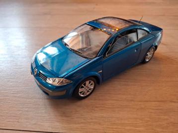 Renault Megane Cabrio 1:18 Solido beschikbaar voor biedingen