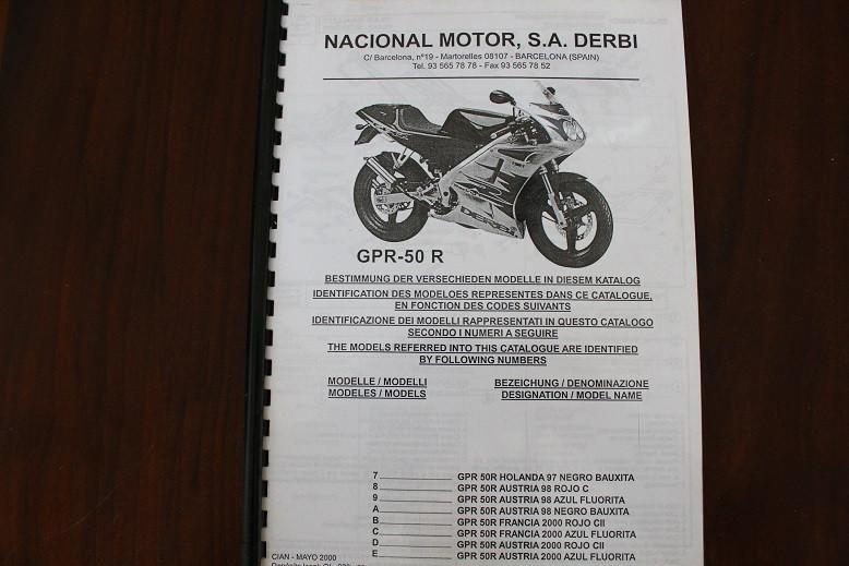 Derbi GPR50 1997 - 2000 parts list teile katalog, Fietsen en Brommers, Handleidingen en Instructieboekjes, Gebruikt, Ophalen of Verzenden