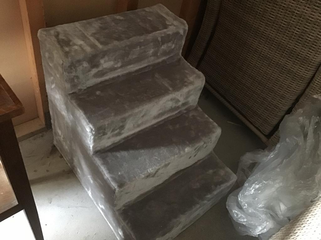 Honden trapje, Steenwol, Zo goed als nieuw, Minder dan 5 m², Ophalen