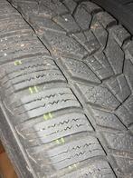 Winterbanden (op volvo xc 60 velgen(2017))235/65-17, Auto-onderdelen, Banden en Velgen, Ophalen, Banden en Velgen, 17 inch, Winterbanden