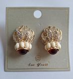 See Youth kleine goudkleurige strass steker oorbellen, Overige materialen, Nieuw, Ophalen of Verzenden, Knopjes of Stekers