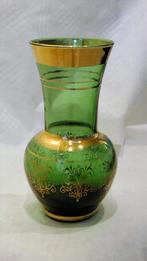 Vaas van Venetiaans groen artglas met goud verguldsel, 14 cm, Antiek en Kunst, Curiosa en Brocante, Ophalen