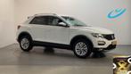 Volkswagen T-Roc 1.0 TSI 116pk Style Navigatie Camera Parkee, Voorwielaandrijving, Stof, Gebruikt, Met garantie (alle)
