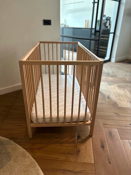 Ikea Sniglar ledikant inclusief ABZ Medicott matras, Kinderen en Baby's, Babywiegjes en Ledikanten, Zo goed als nieuw, Ledikant