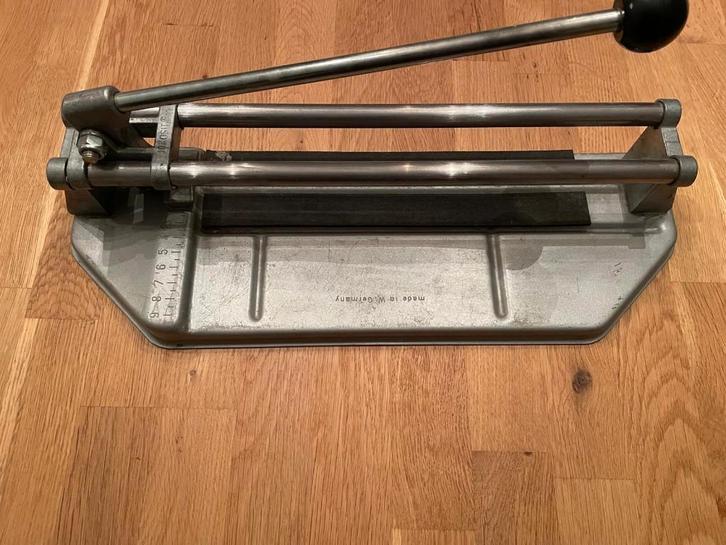 Te Koop Aangeboden Jokosit Tegelsnijder, Doe-het-zelf en Verbouw, Gereedschap | Handgereedschap, Gebruikt, Ophalen of Verzenden