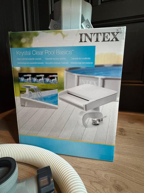 Intex LED Waterfall Cascade, Tuin en Terras, Zwembad-toebehoren, Zo goed als nieuw, Grondzeil, Ophalen
