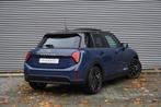 MINI 5-deurs Cooper C Favoured Trim | Pakket L | Glazen pano, Stof, 156 pk, Met garantie (alle), Blauw