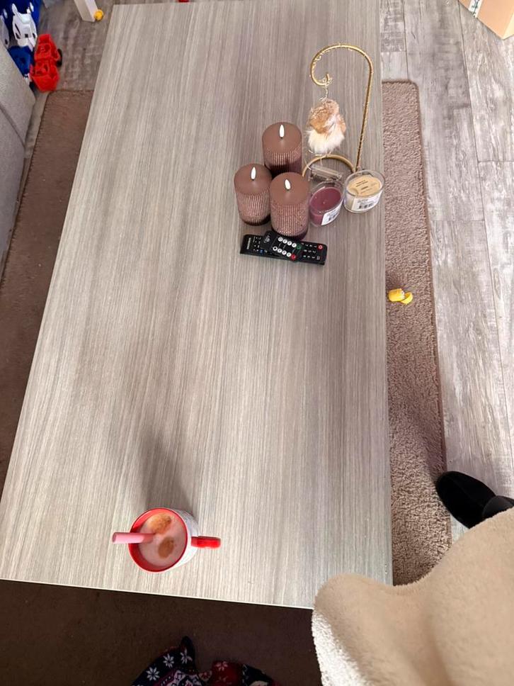 Eettafel en salon tafel GRATIS, Huis en Inrichting, Complete inboedels, Ophalen