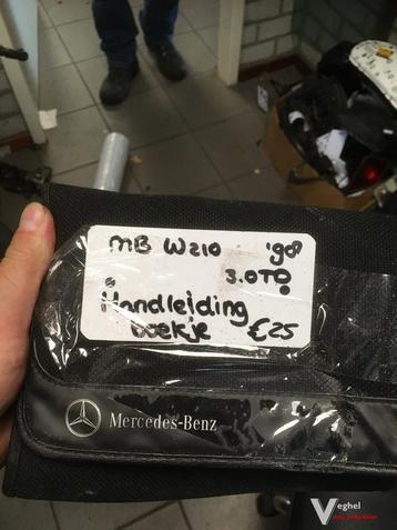 Mercedes w210 3.0 TD 1998 instructieboekje beschikbaar voor biedingen