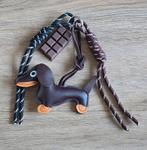 Leuke sleutelhanger met teckel en chocolade, Ophalen of Verzenden, Nieuw, Overige materialen, Overige merken