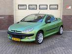 Peugeot 206 CC 2.0-16V Airco | Clima | APK 05-2026, Gebruikt, Zwart, Cabriolet, 4 stoelen