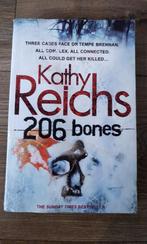 English Book 206 Bones, Kathy Reichs, Gelezen, Ophalen of Verzenden, Fictie, Kathy Reichs